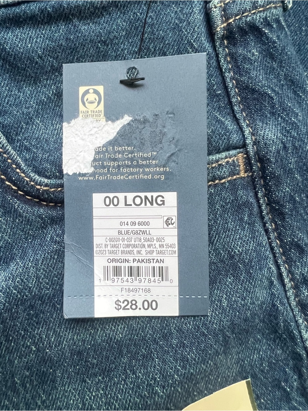Universal Thread Women's Dark Blue Flare Jeans - Picture 7 of 8